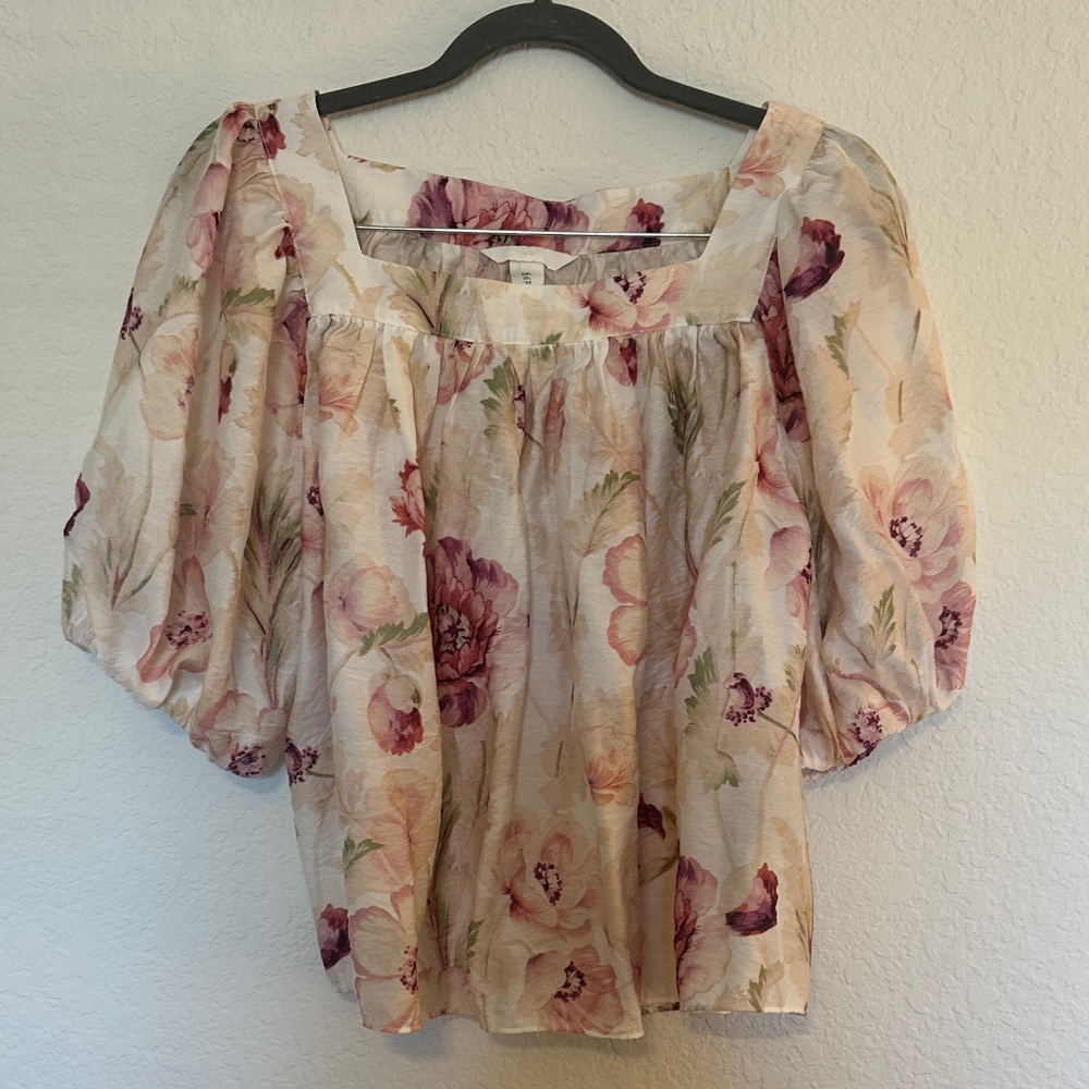 H&M Floral Puff Sleeve Square Neck Blouse in Cream and Mauve